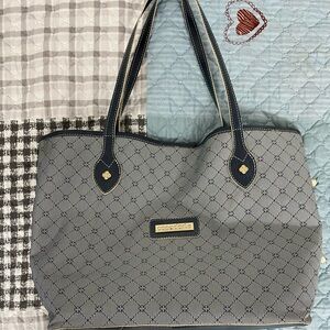 Capodarte shoulder bag. Excellent Brazilian brand.